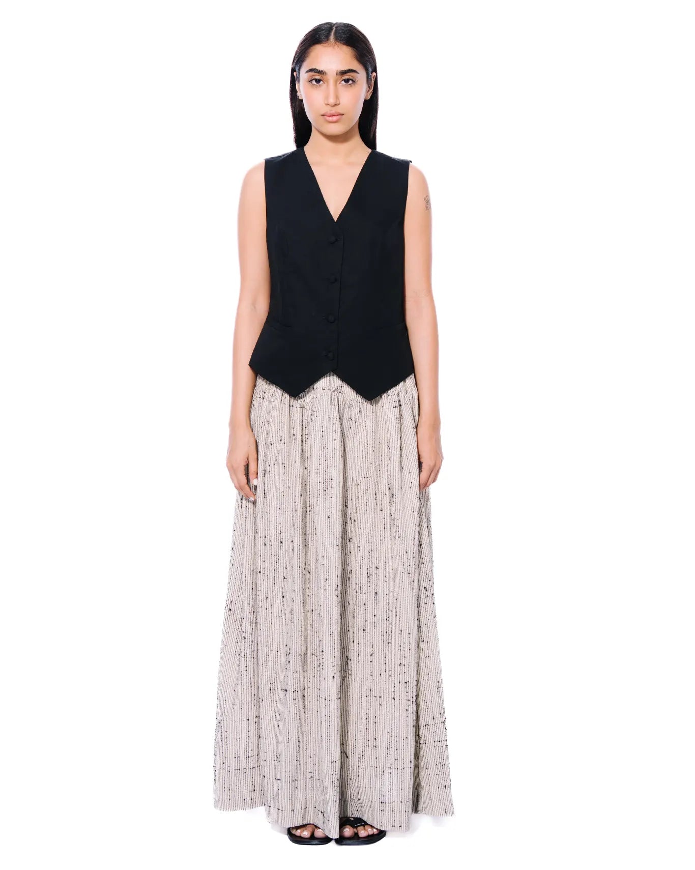 Fern_Black_Core_Vest_Cult_store_karachi