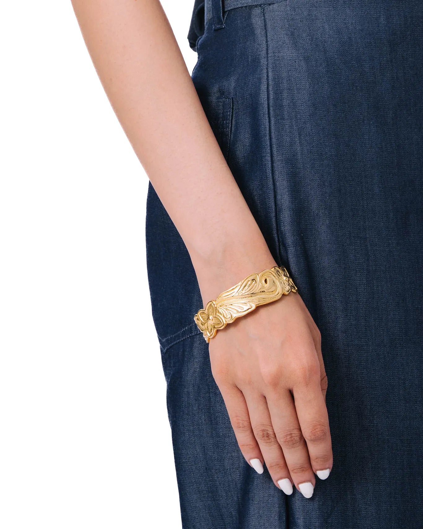 Project 1959 Gold Adorn Cut Cuff cult store pk