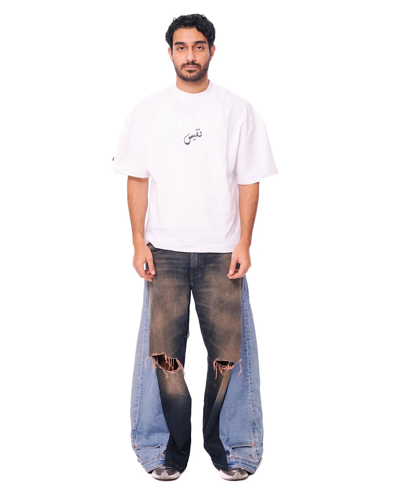 Naqees White White Essential Tee - CULT - haider