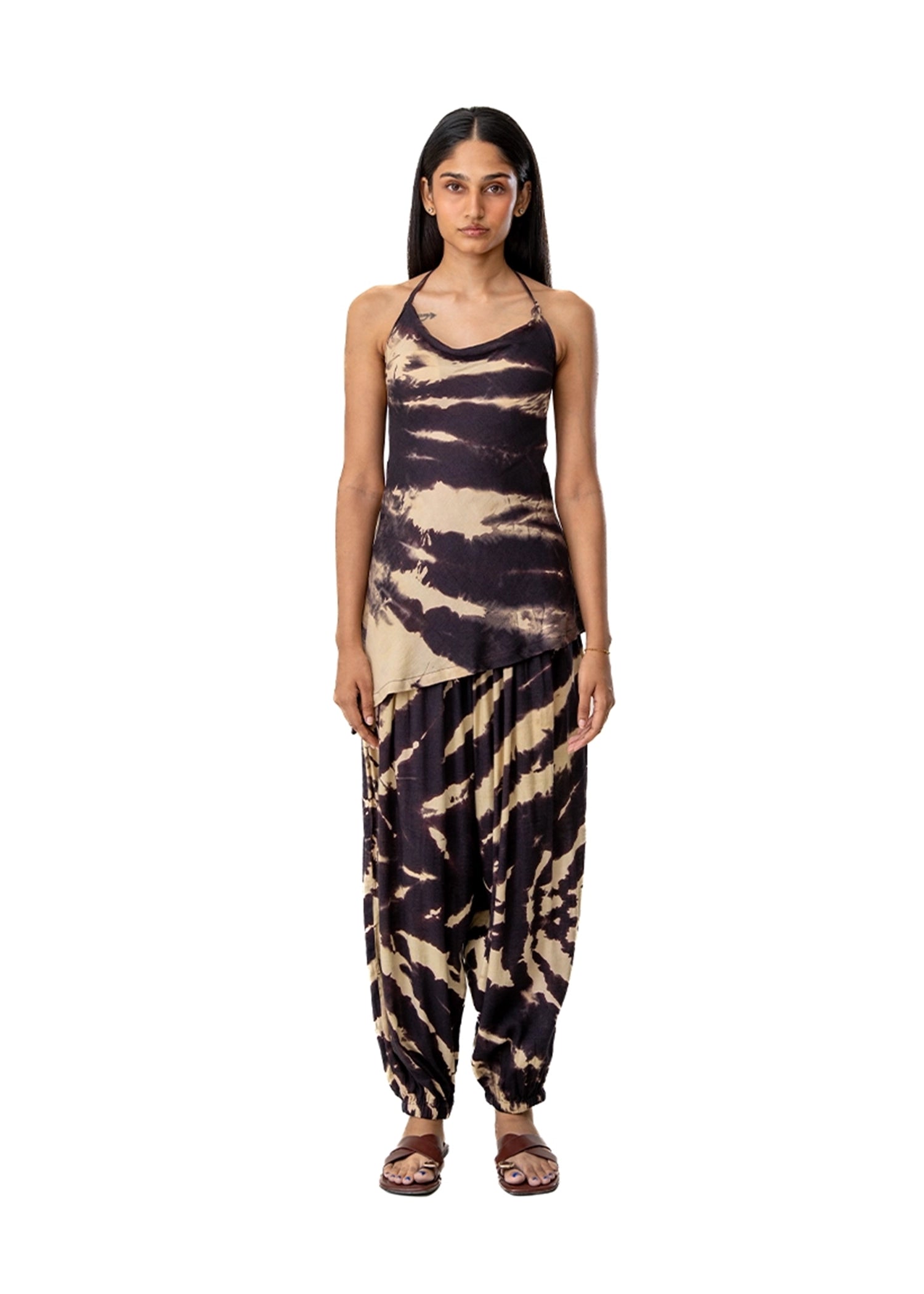 Curated Official Tie Beige Dye Balloon Set Cult Karachi Pakistan