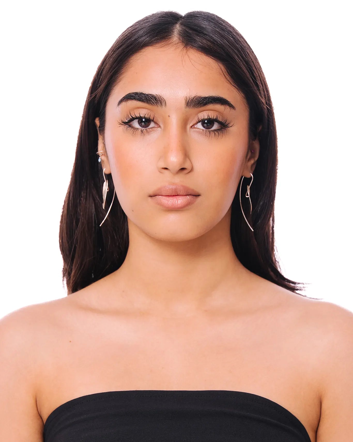 Amna Shariff Silver Silver Textured Leaf Earrings - CULT - haider