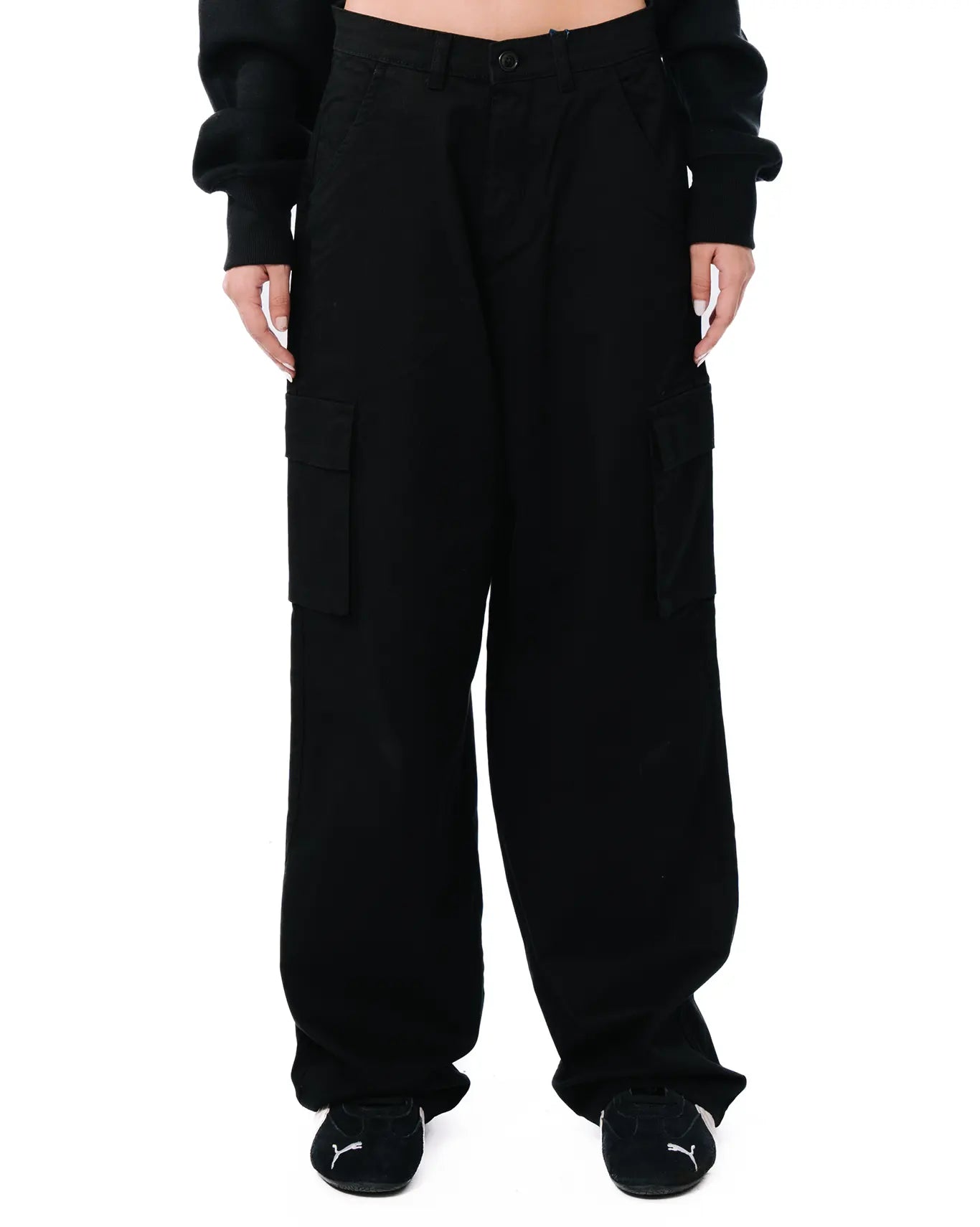 Her Loose Cargo Pants Black