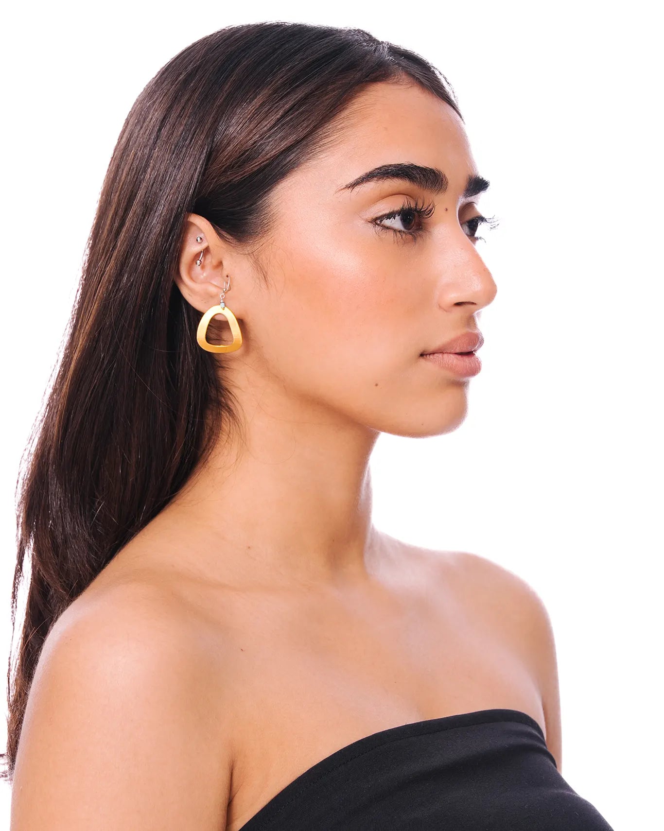 Amna Shariff Gold Gold Plated Textured Triangle Posts - CULT - haider