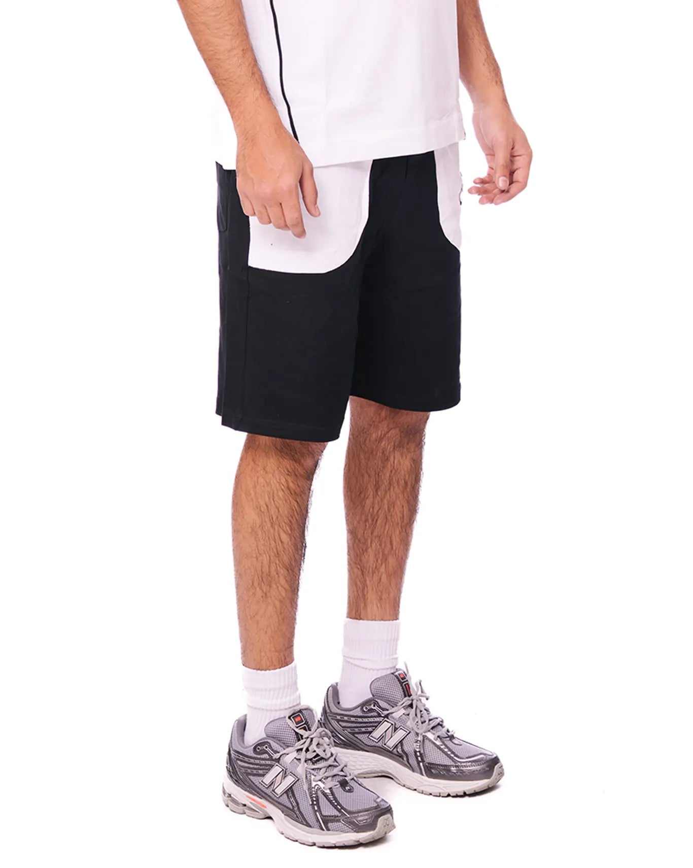 Naqees Black Black Essential Shorts Raglan - CULT