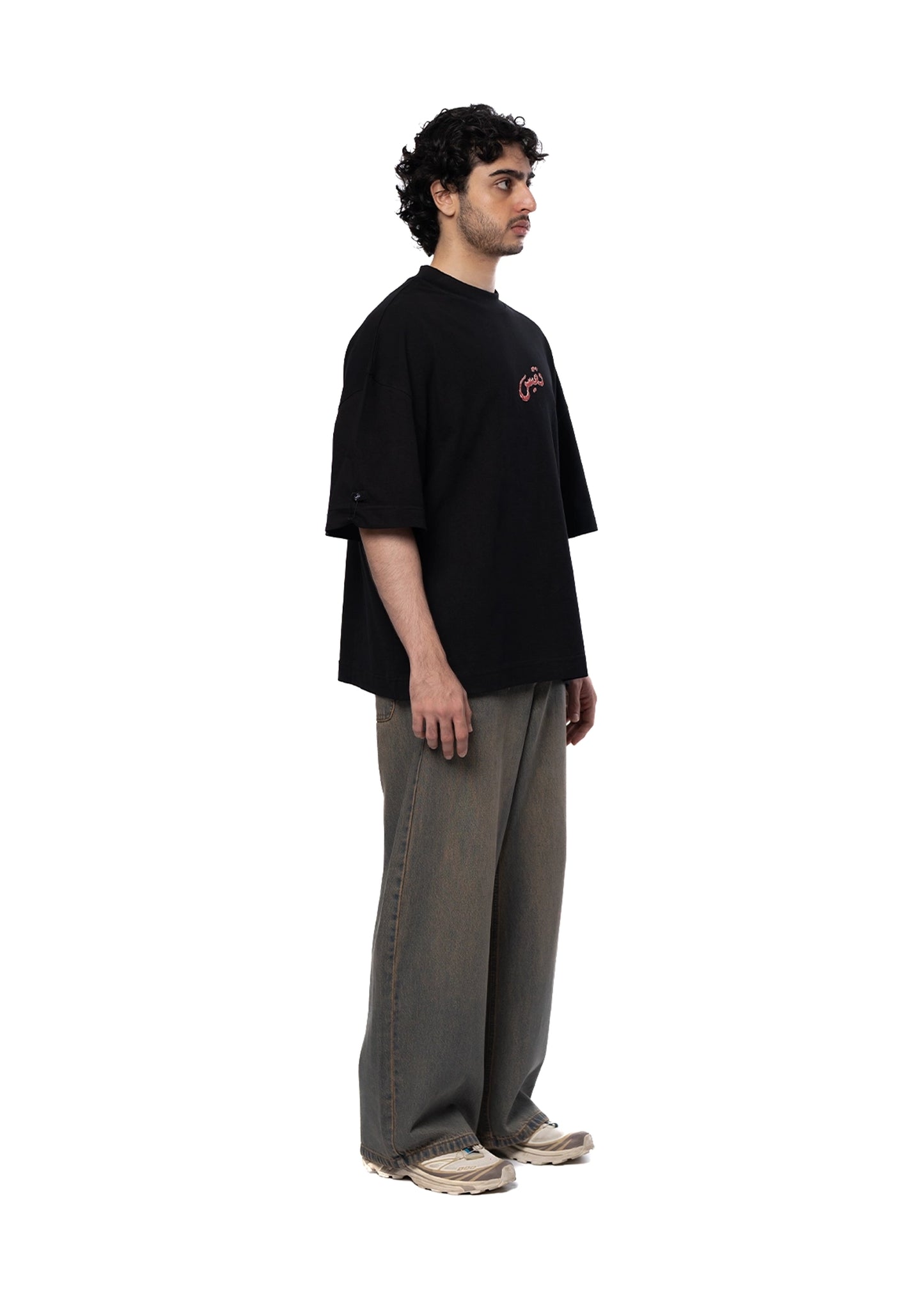 Naqees Black Black Tee with Red Logo - CULT - haider