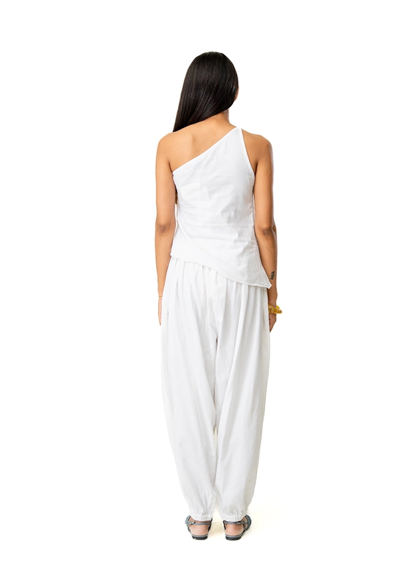 Curated Official White One Shoulder White Balloon Set - CULT - haider