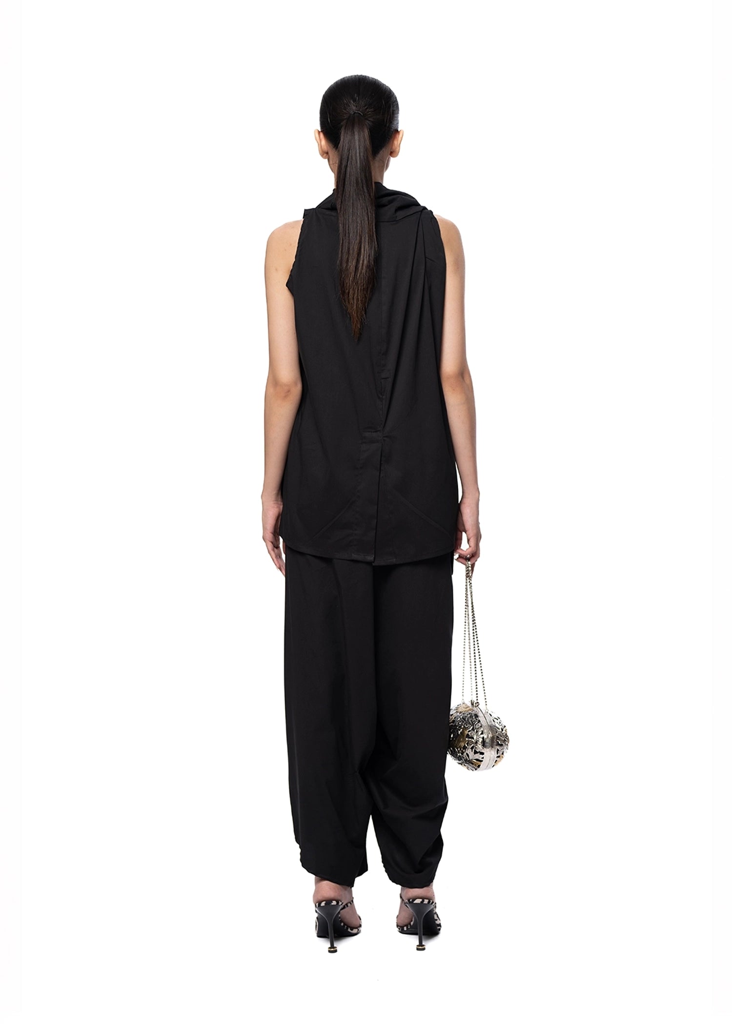 Baro Studio Black Sid Set Cult Karachi Pakistan