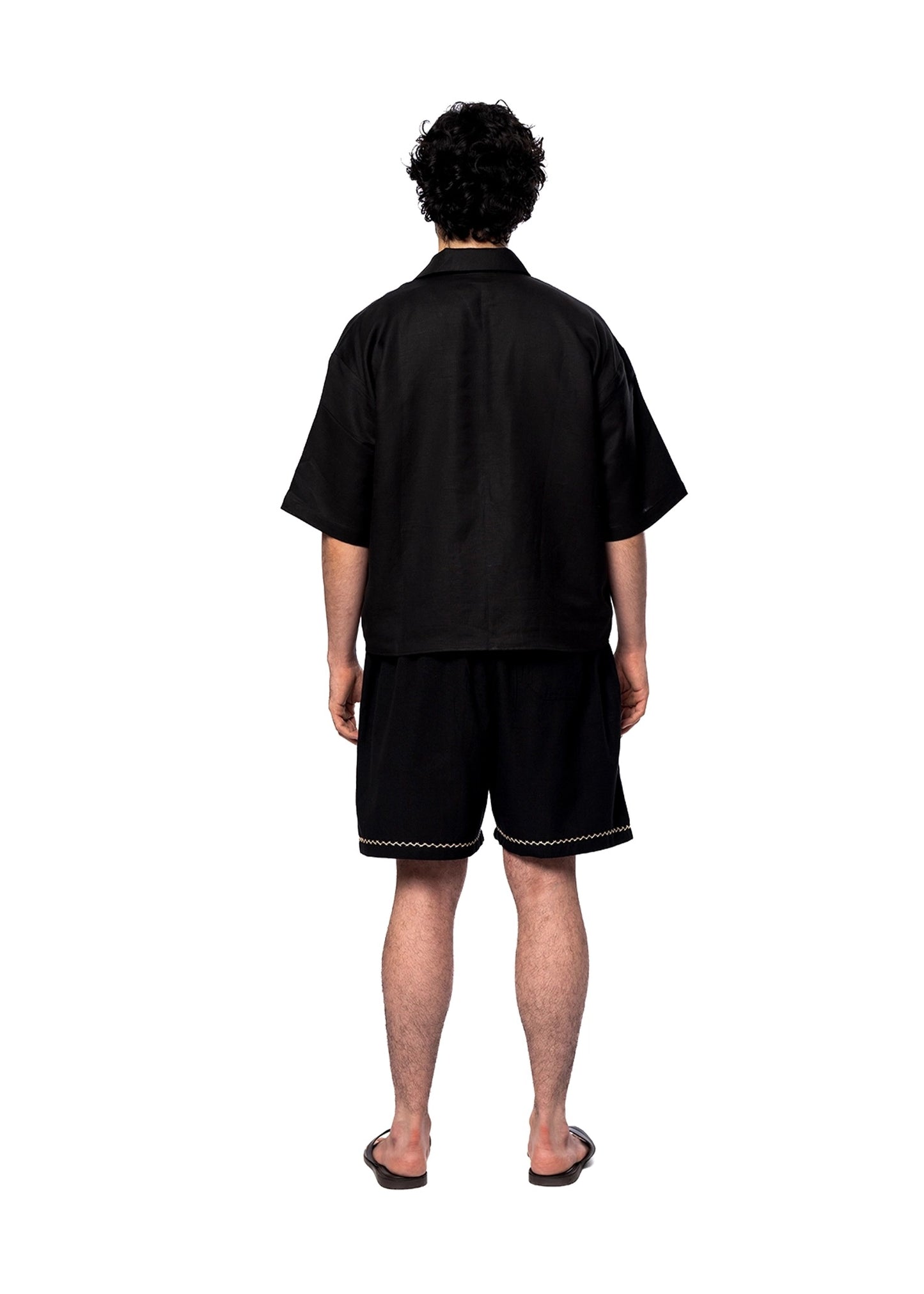 Demo Black Back to Black - CULT - haider