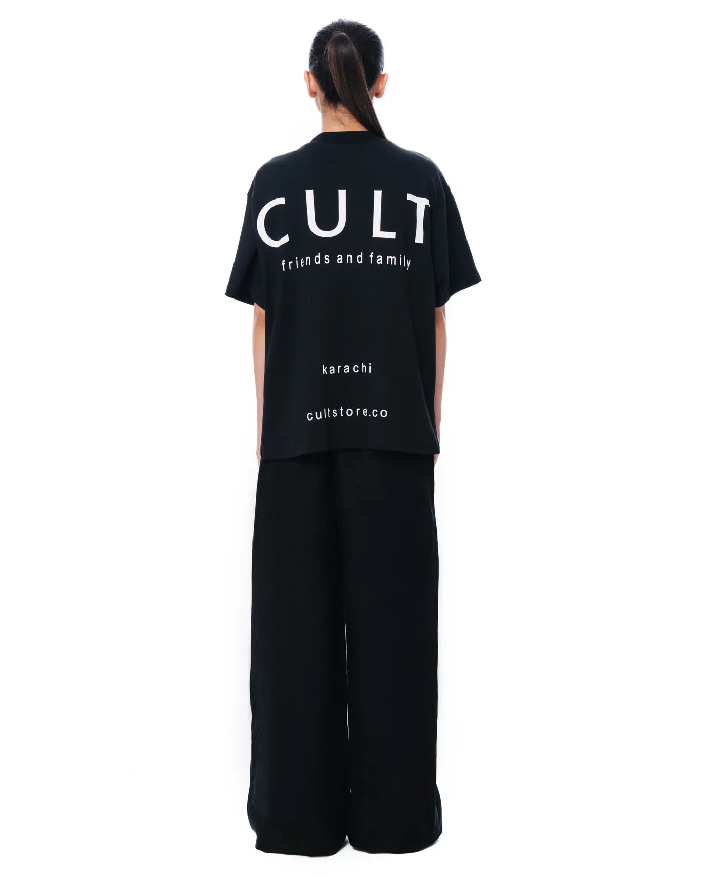 Cult Black F&F t-shirt