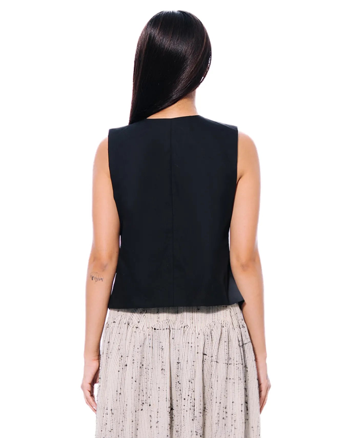 Fern Black Core Vest Cult store karachi