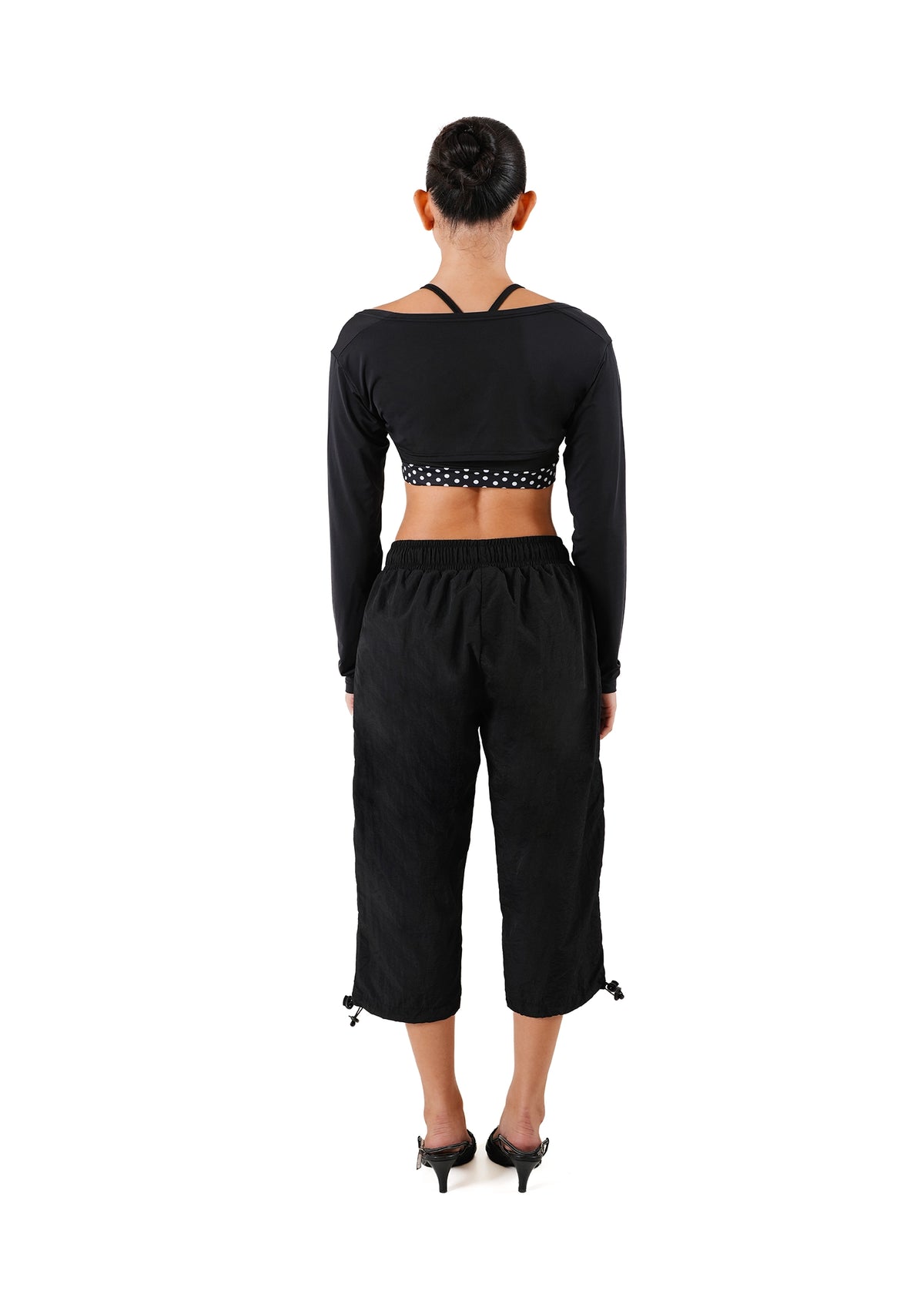 Living Fit Apparel Black Black Cargo Capri - CULT - haider