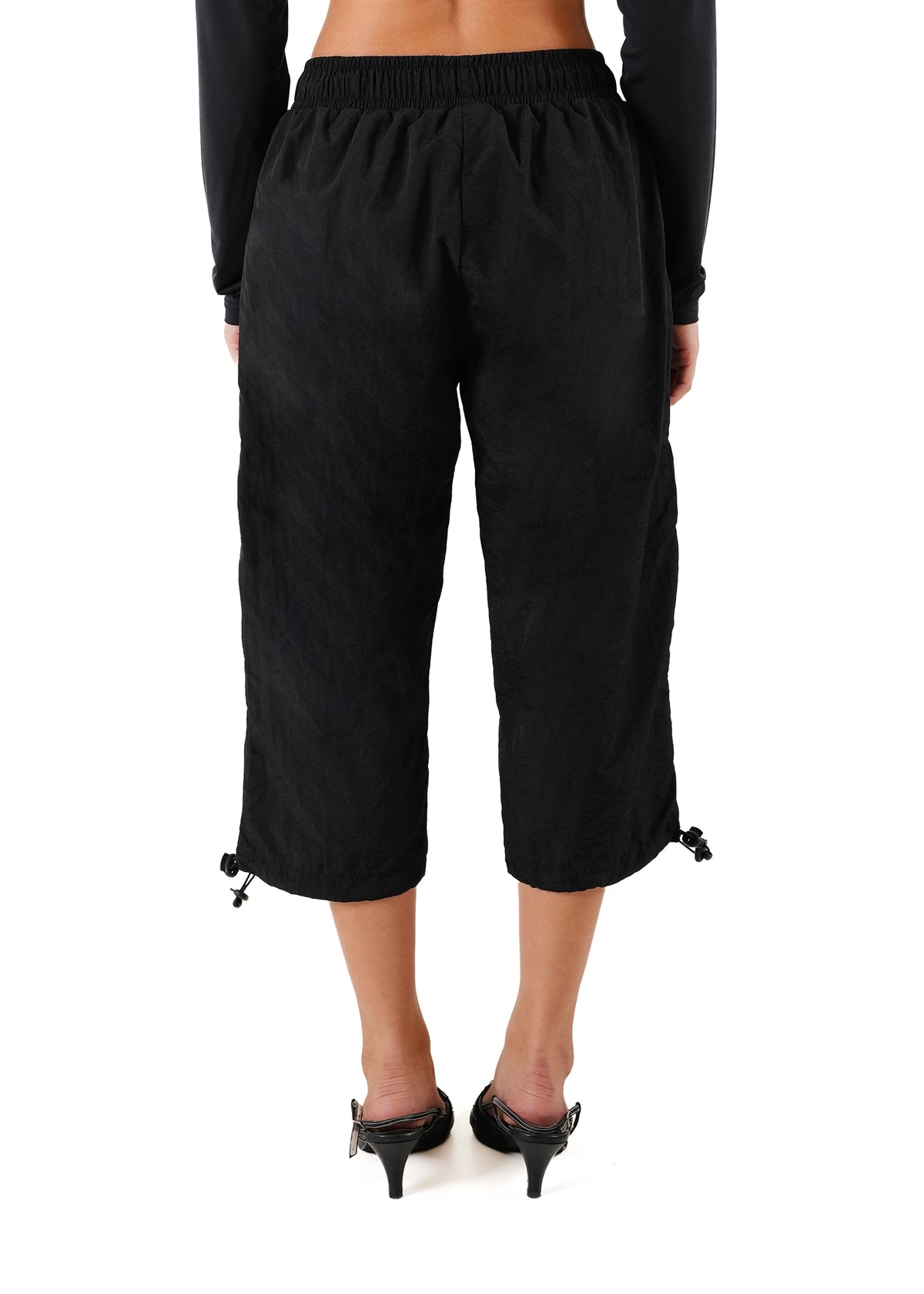 Living Fit Apparel Black Black Cargo Capri - CULT - haider