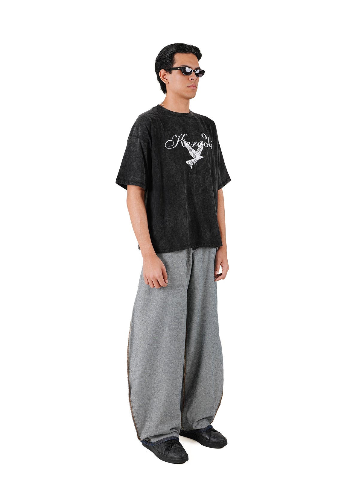 Love Closely Charcoal Charcoal Cropped T-Shirt - Karachi - CULT - haider