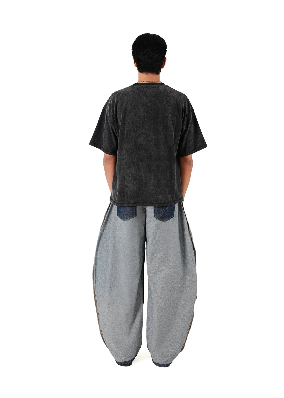 Love Closely Charcoal Charcoal Cropped T-Shirt - Karachi - CULT - haider