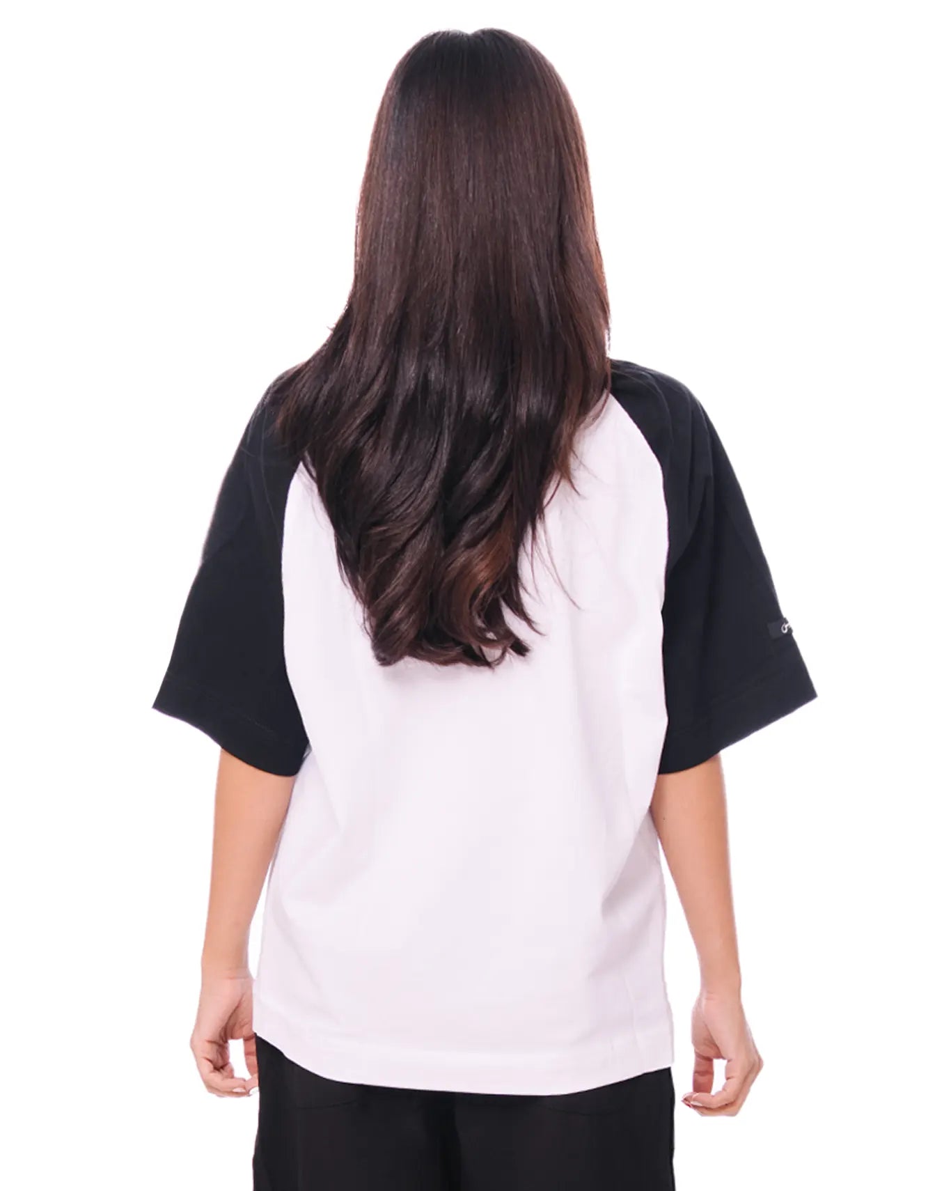 Naqees Black Black Essential Raglan - CULT - haider