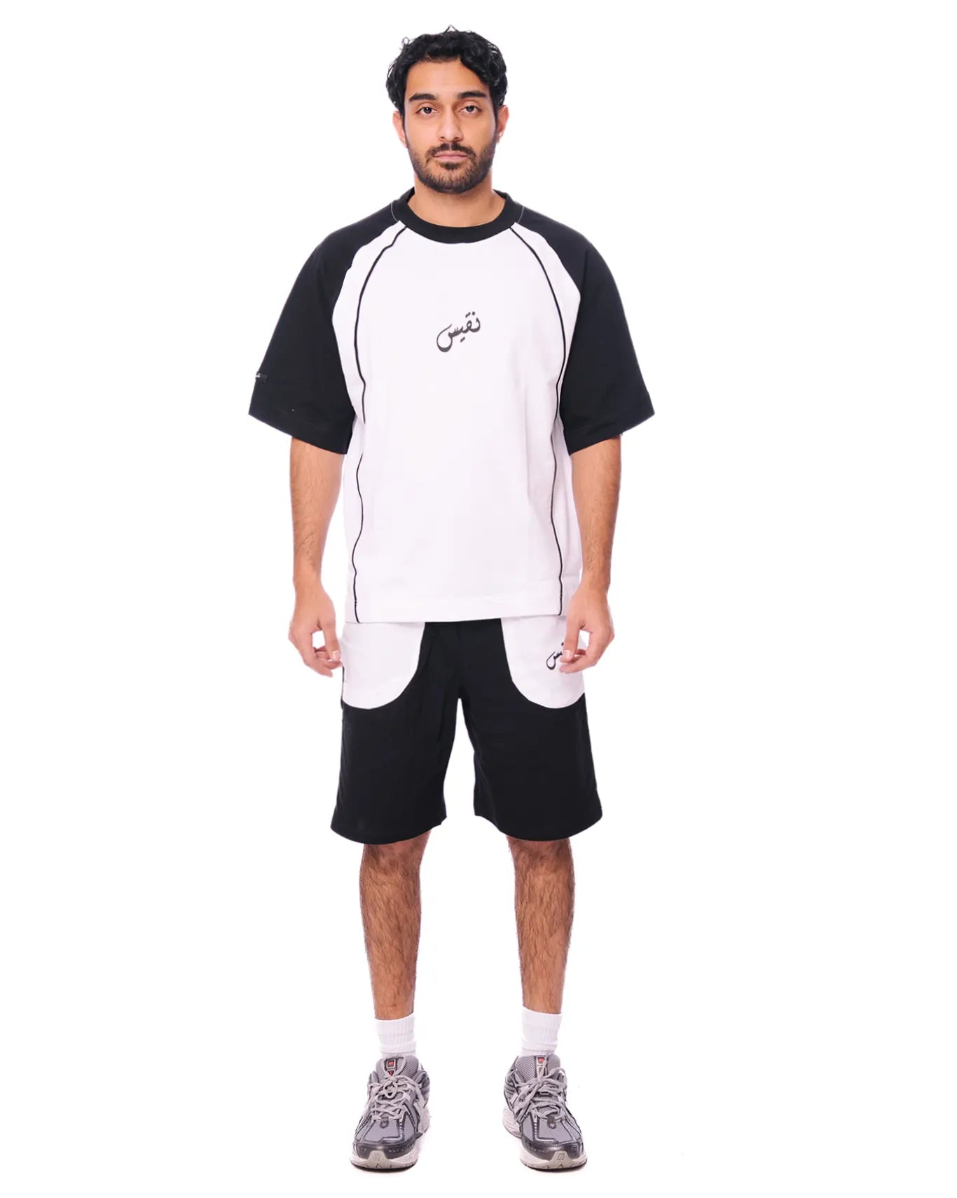 Naqees Black Black Essential Raglan - CULT - haider