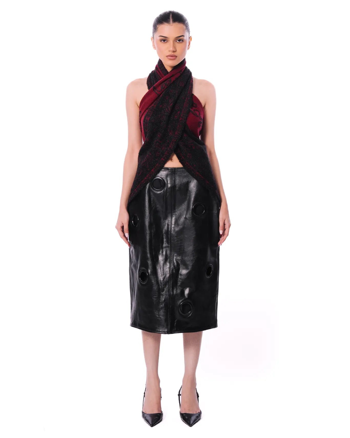 naqees maroon wool scarf cult store pakistan 4